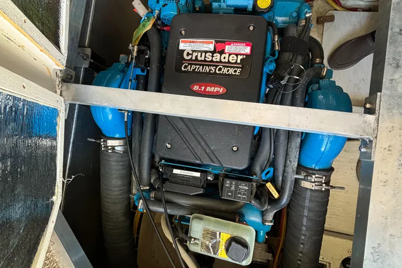 Slide: The Image of Carver 360 Sport Sedan 2008 - 61