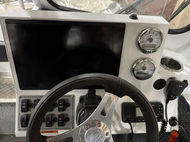 Slide: The Image of 2022 Duckworth 21' Discovery helm - 9