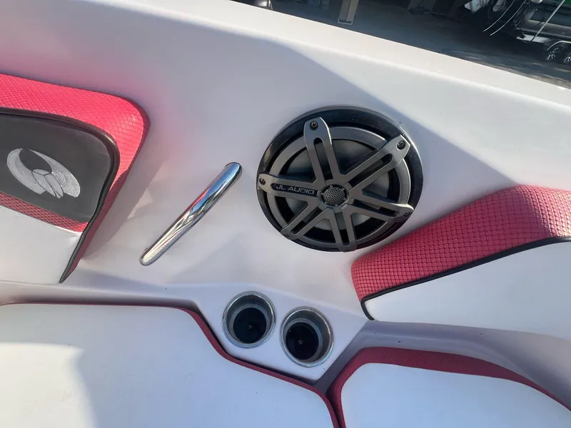 Slide: The Image of Scarab 255 Impulse Wake Edition 2016 - 31