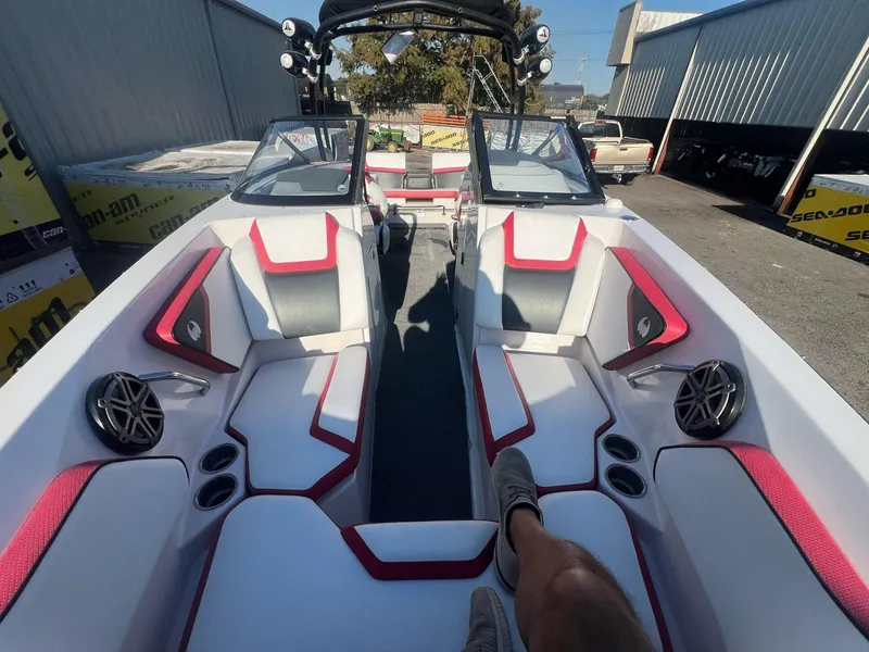 Slide: The Image of Scarab 255 Impulse Wake Edition 2016 - 34