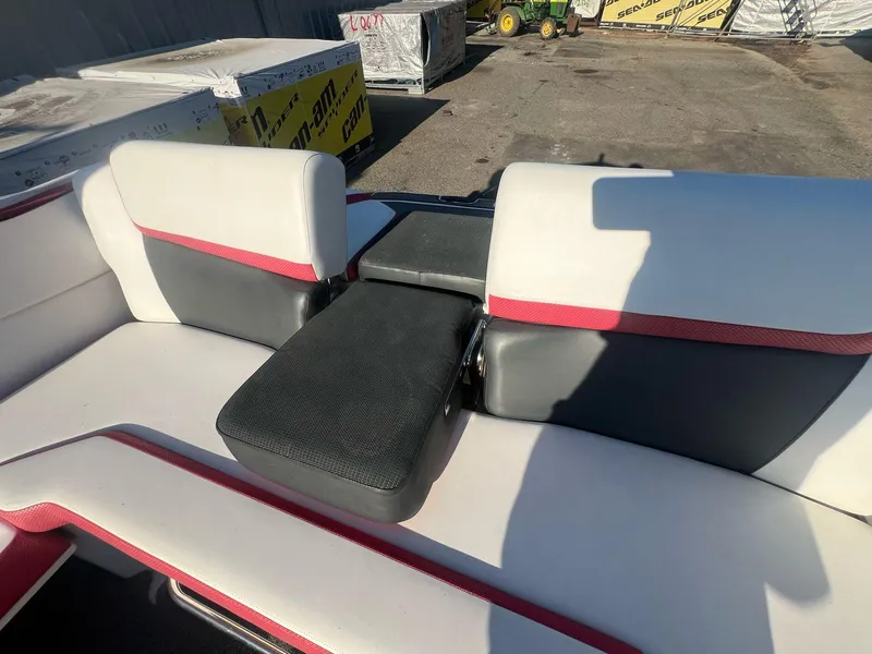 Slide: The Image of Scarab 255 Impulse Wake Edition 2016 - 41