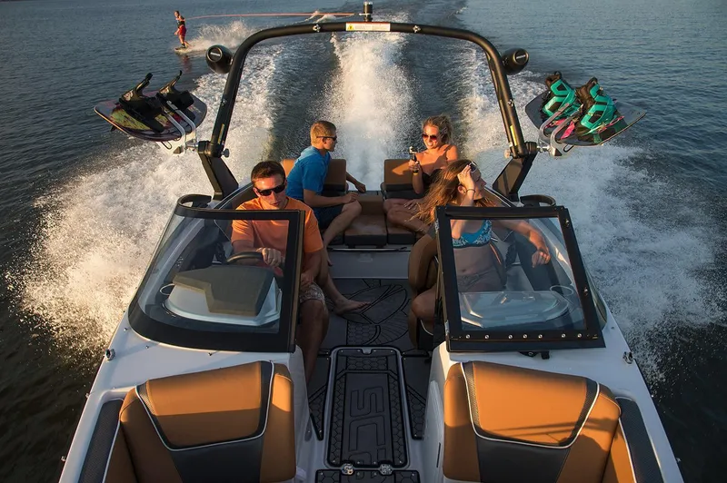 Slide: The Image of Scarab 195 Impulse 2017 - 30