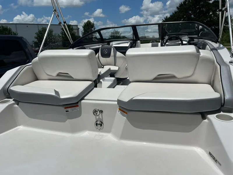 Slide: The Image of Scarab 195 Impulse 2017 - 5