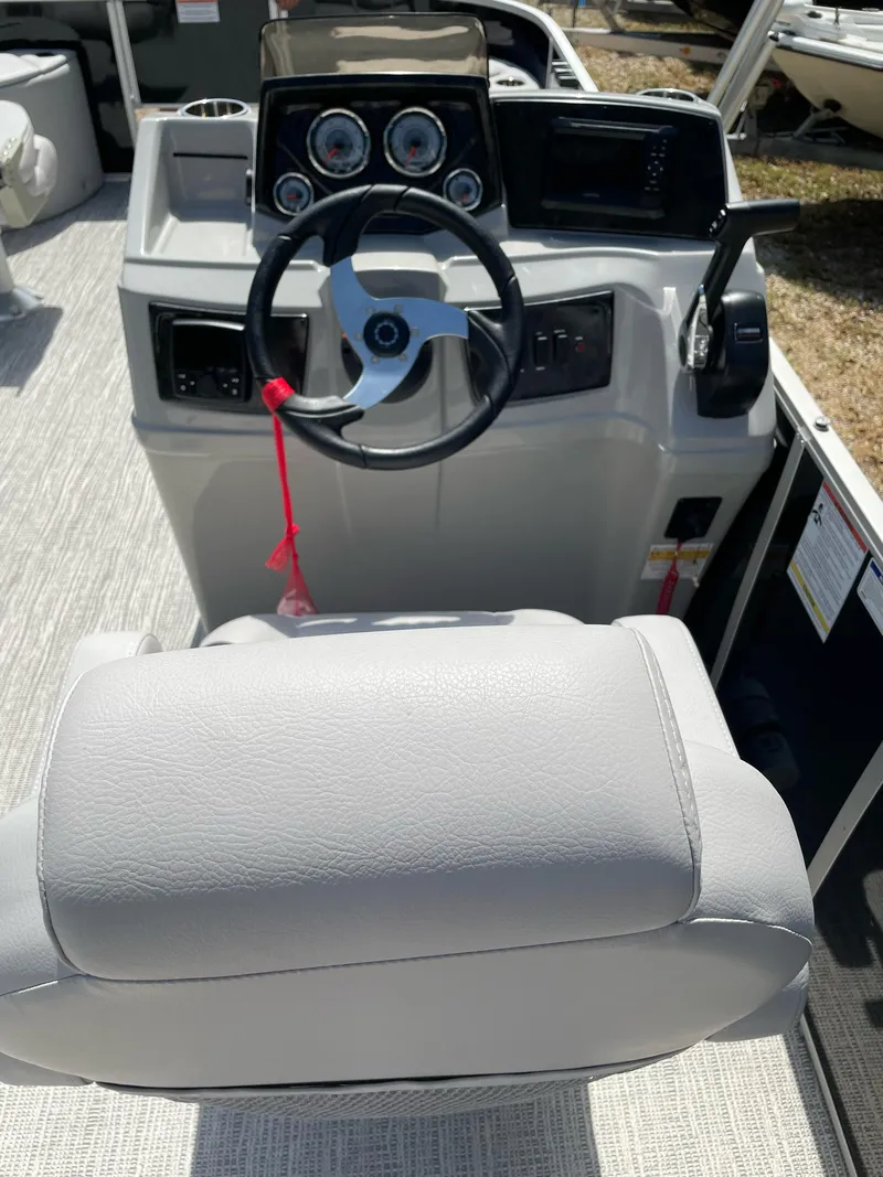 Slide: The Image of SunCatcher Select 20 FC 2023 - 8