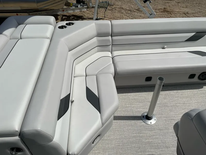 Slide: The Image of SunCatcher Select 20 FC 2023 - 9