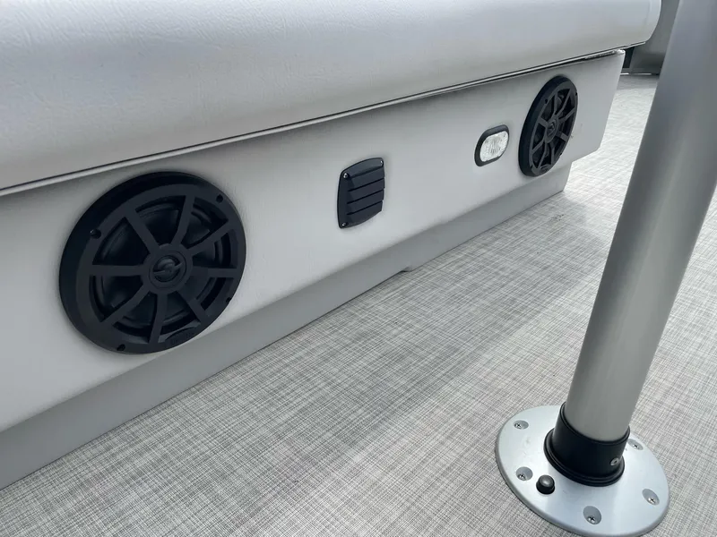 Slide: The Image of SunCatcher Select 18 F 2023 - 15