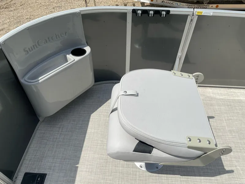 Slide: The Image of SunCatcher Select 18 F 2023 - 8