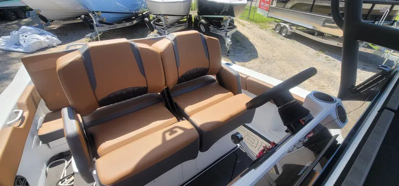 Slide: The Image of Scarab 235 Open Wake ID 2024 - 20