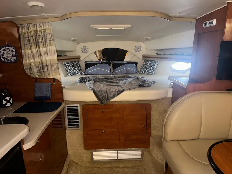 Slide: The Image of Rinker Fiesta Vee 342 2003 - 16