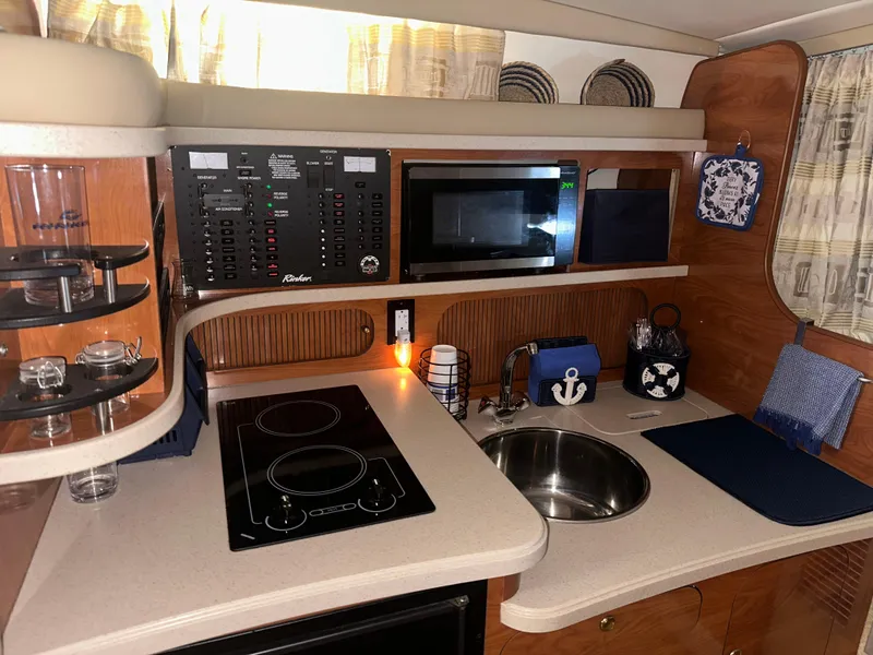 Slide: The Image of Rinker Fiesta Vee 342 2003 - 21