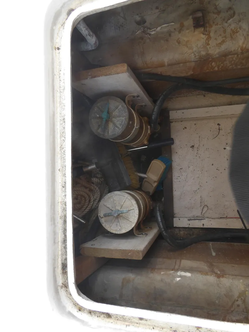 Slide: The Image of Hatteras Convertible 1967 - 89