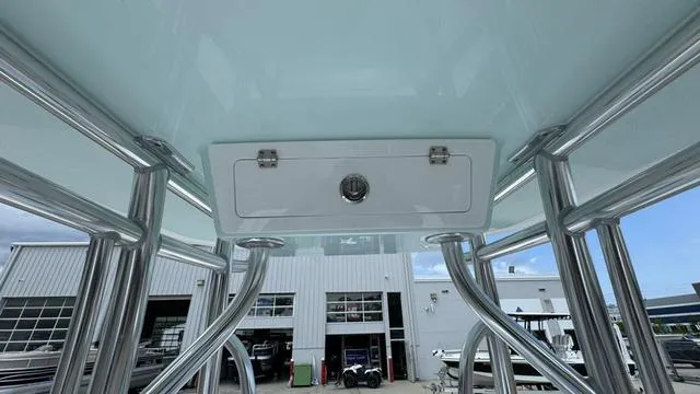 Slide: The Image of Contender 23BAY 2024 - 30