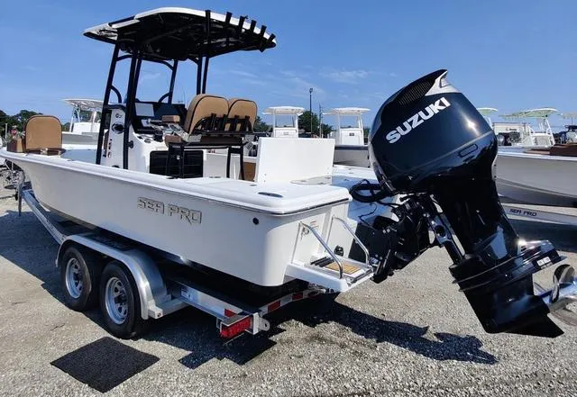 Slide: The Image of Sea Pro 250 Bay 2024 - 4