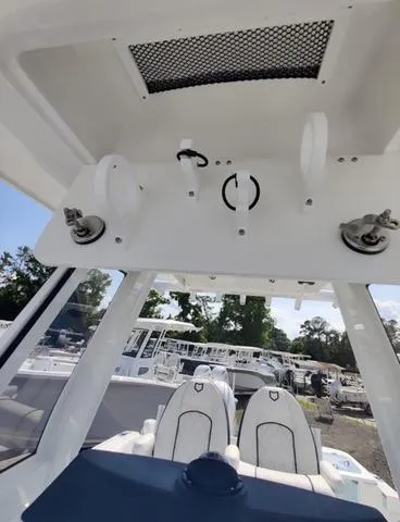 Slide: The Image of Sea Fox 268 Commander 2025 - 20