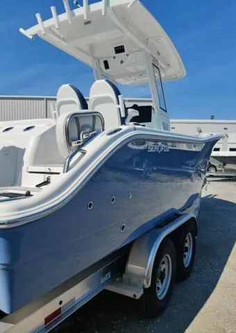 Slide: The Image of Sea Fox 268 Commander 2025 - 4