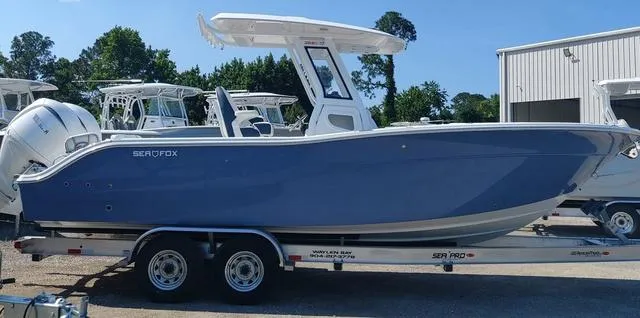 Slide: The Image of Sea Fox 268 Commander 2025 - 5