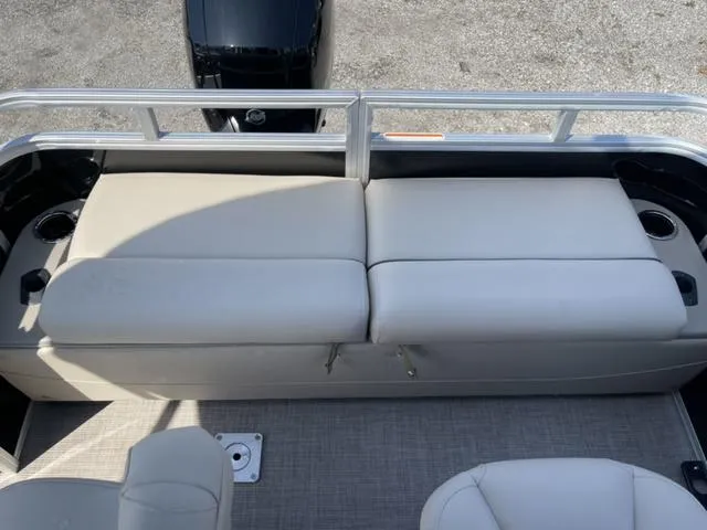 Slide: The Image of Sun Tracker Sport Fish 22 2024 - 35