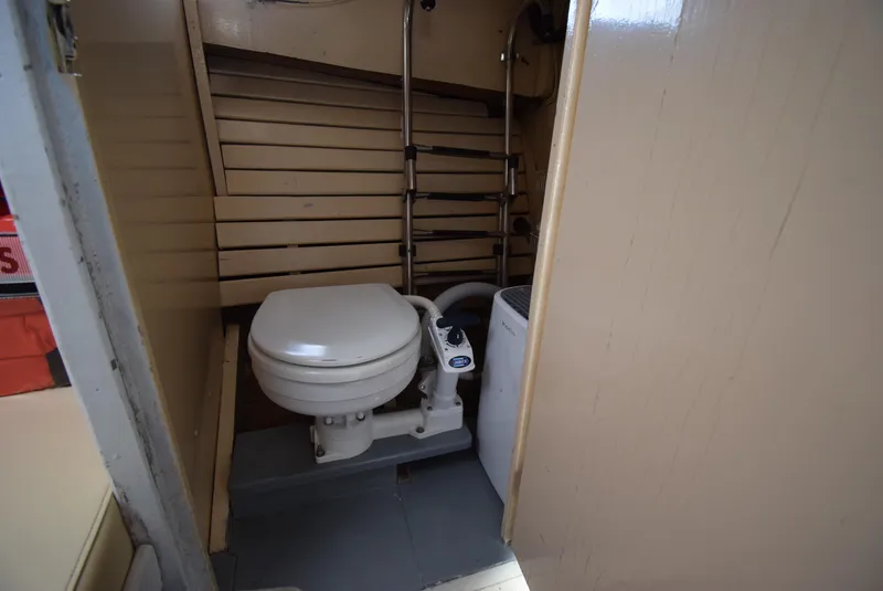 Slide: The Image of Custom Paul Jones 38 1960 - 39