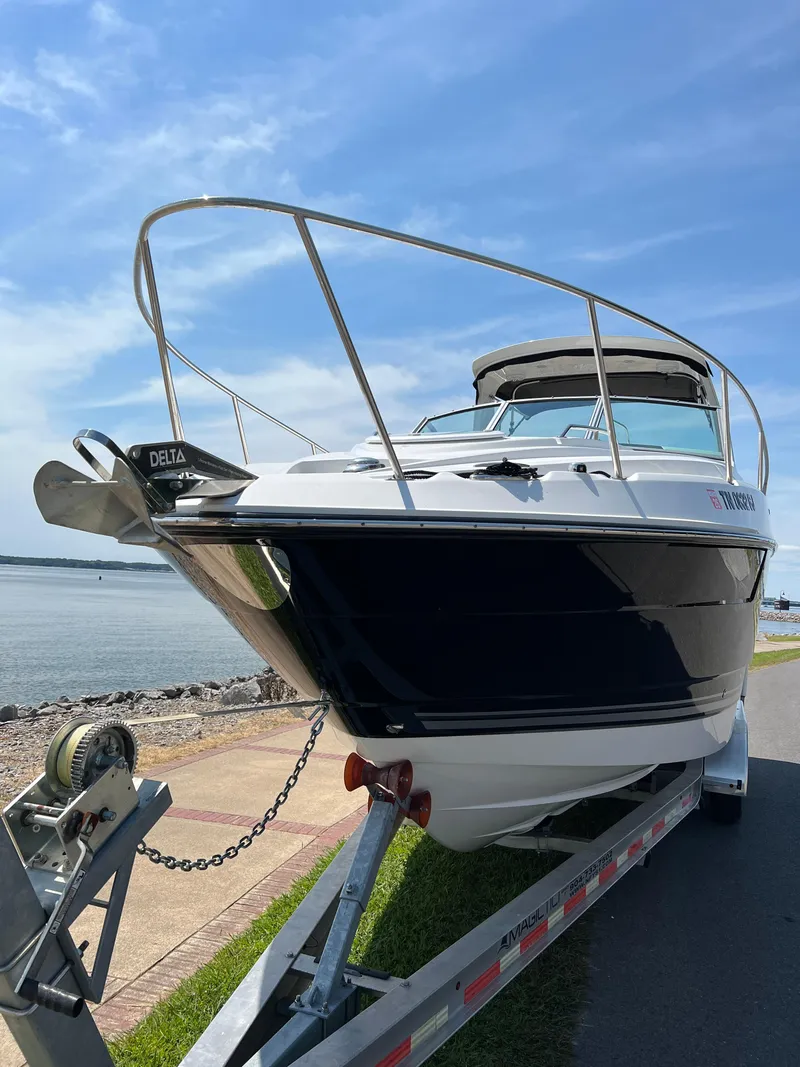 Slide: The Image of Monterey 295 Sport Yacht 2020 - 11