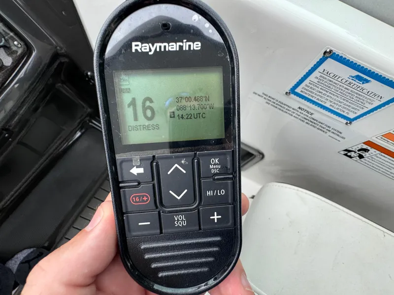 Slide: The Image of Monterey 295 Sport Yacht 2020 - 49