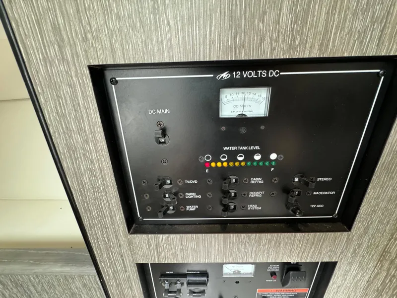 Slide: The Image of Monterey 295 Sport Yacht 2020 - 79