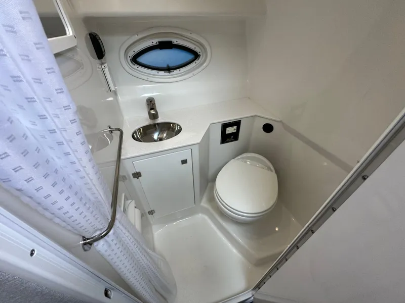 Slide: The Image of Monterey 295 Sport Yacht 2020 - 96