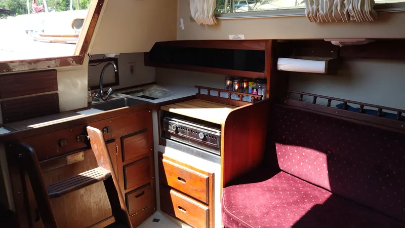 Slide: The Image of Catalina 27 1989 - 12