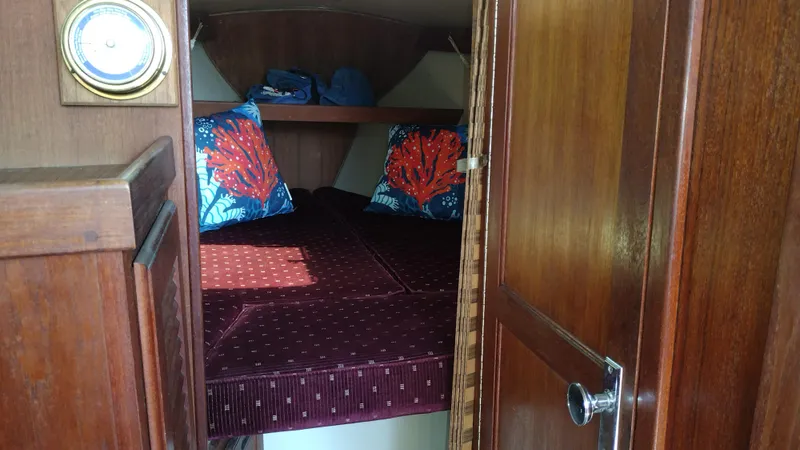 Slide: The Image of Catalina 27 1989 - 14