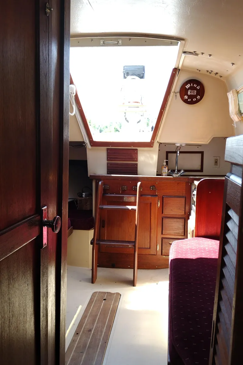 Slide: The Image of Catalina 27 1989 - 20