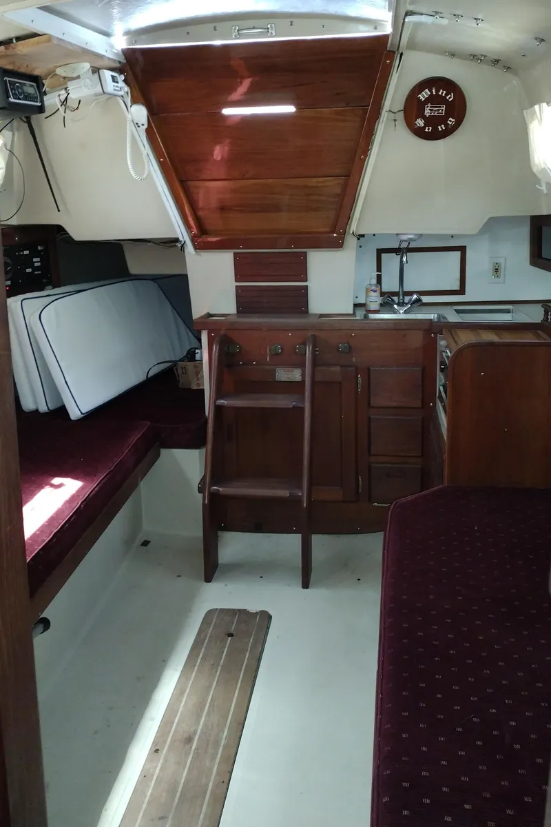 Slide: The Image of Catalina 27 1989 - 22