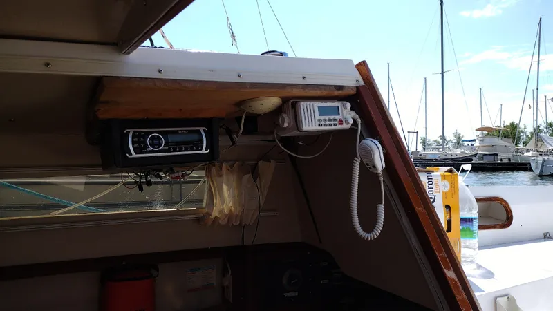 Slide: The Image of Catalina 27 1989 - 24