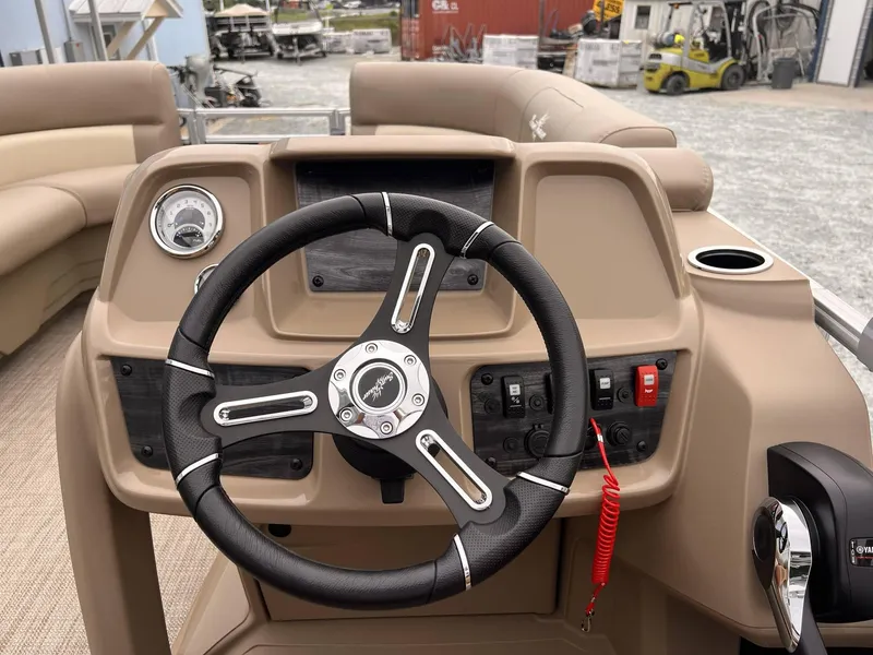 Slide: The Image of SunChaser Vista 20 CRB 2025 - 9