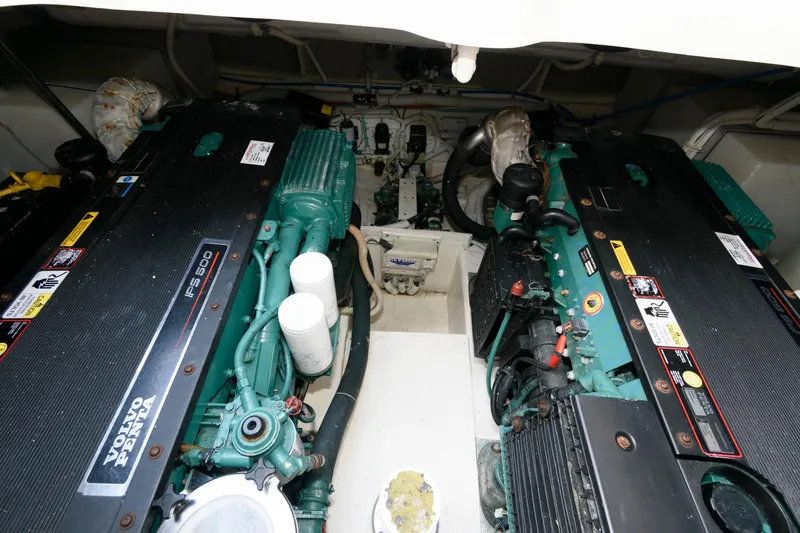 Slide: The Image of Engine room of 2006 Tiara Yachts 4300 Sovran with twin Volvo Penta engines. - 25