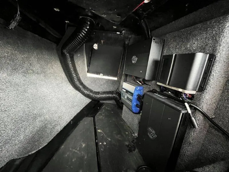 Slide: The Image of 2020 Malibu 25 LSV interior electronics and wiring setup. - 39