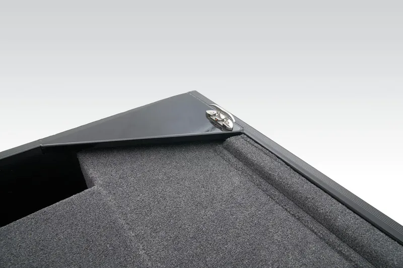 Slide: The Image of Tracker Bass Tracker Classic XL 2024 - 37