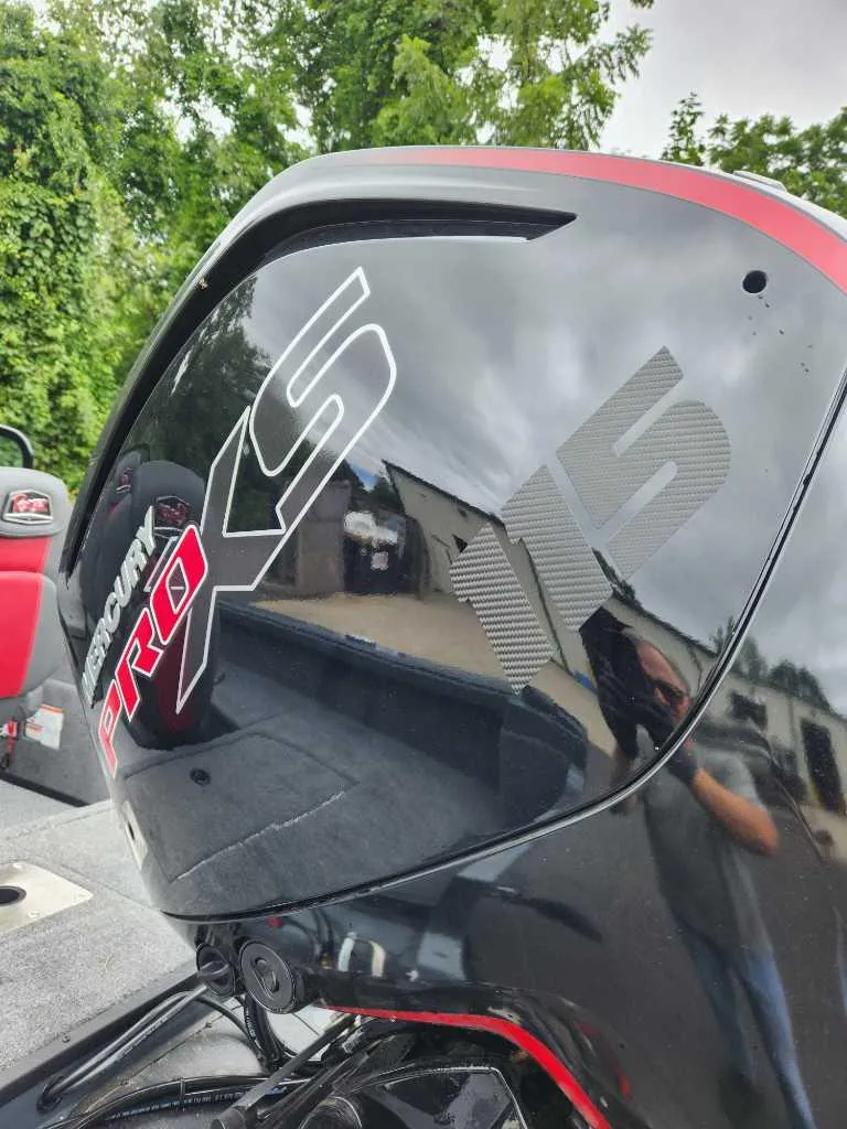 Slide: The Image of 2024 Ranger VS1682SC Angler with Mercury Pro XS outboard motor. - 4