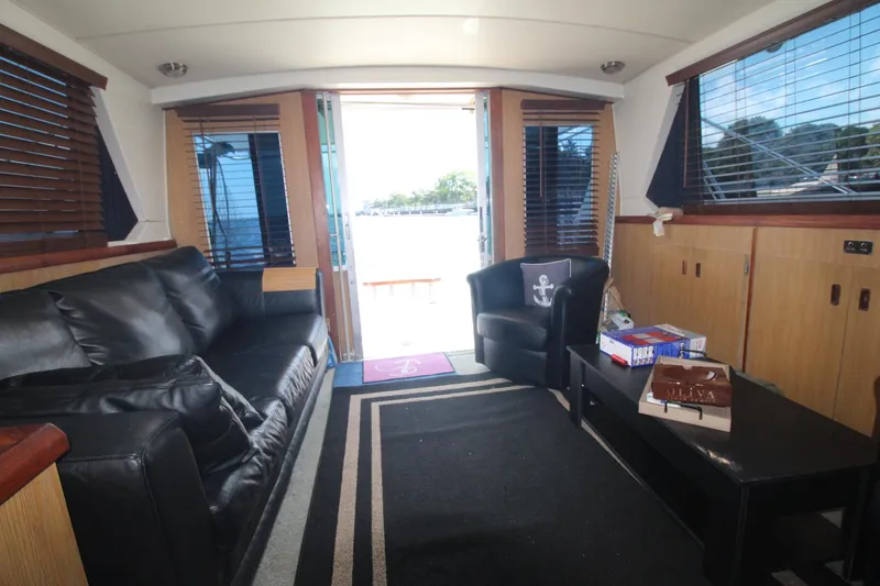 Slide: The Image of Bertram 42 Convertible 1977 - 20