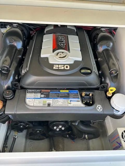Slide: The Image of 2021 Crownline 220SS boat engine, 4.5L 250 HP, detailed view. - 13