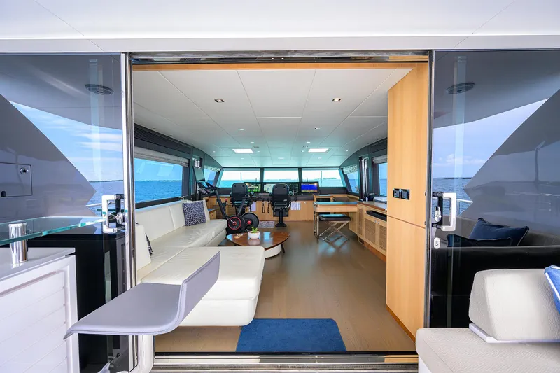 Slide: The Image of Horizon 90 Aqua Life - Interior Skylounge - 109