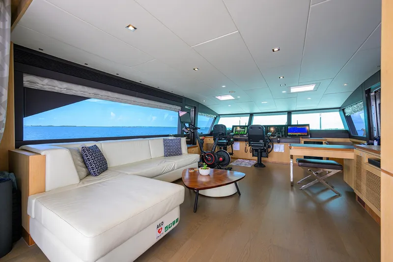 Slide: The Image of Horizon 90 Aqua Life - Interior Skylounge - 110
