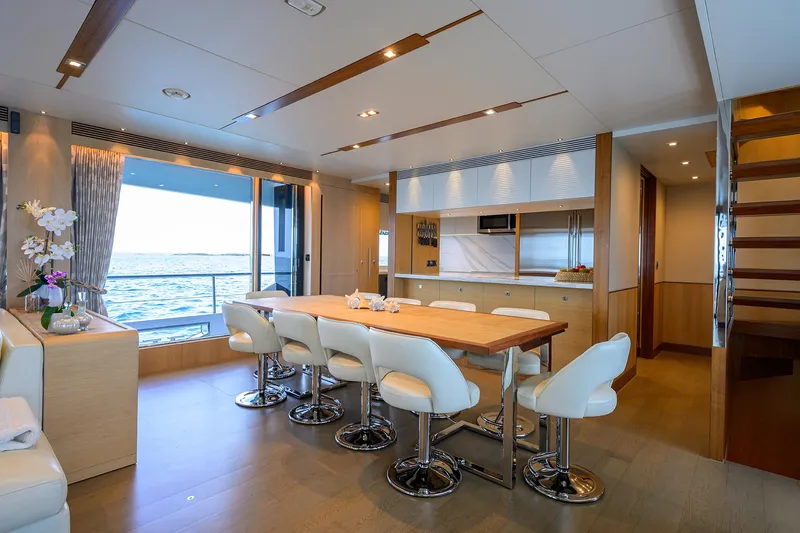 Slide: The Image of Horizon 90 Aqua Life - Interior Dinning - 12