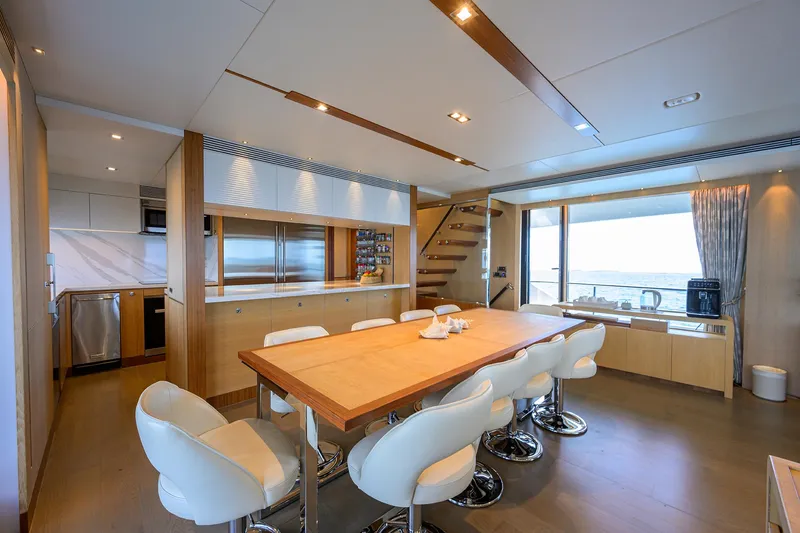 Slide: The Image of Horizon 90 Aqua Life - Interior Dinning - 15