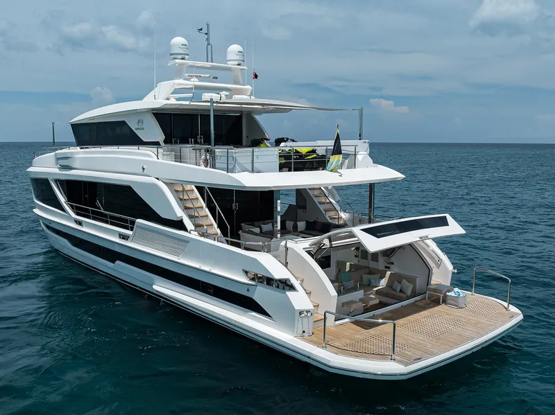 Slide: The Image of Horizon 90 Aqua Life - Exterior Profile - 152