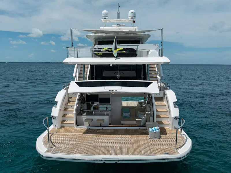Slide: The Image of Horizon 90 Aqua Life - Exterior Profile - 156