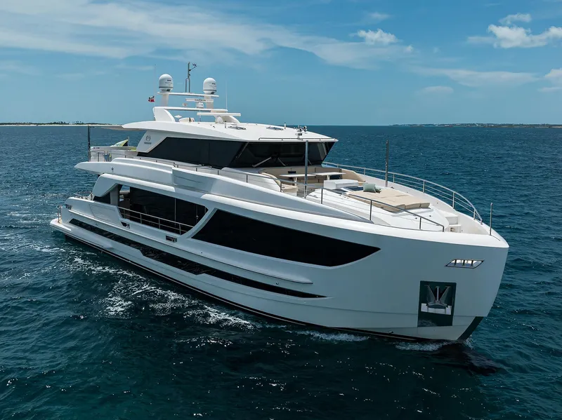 Slide: The Image of Horizon 90 Aqua Life - Exterior Profile - 165