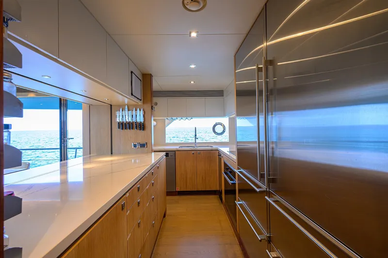 Slide: The Image of Horizon 90 Aqua Life - Interior Galley - 21