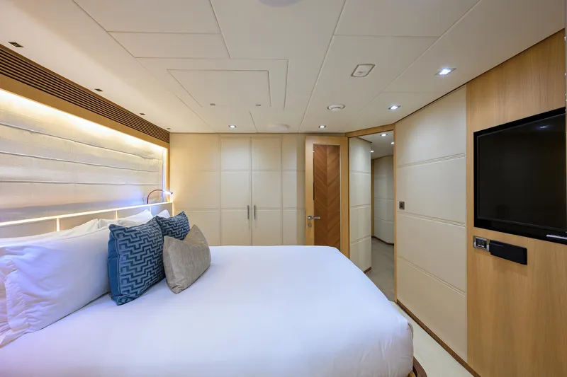 Slide: The Image of Horizon 90 Aqua Life - Interior Port Guest Stateroom - 45