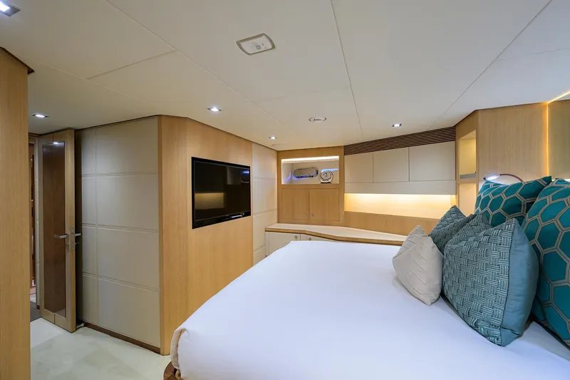 Slide: The Image of Horizon 90 Aqua Life - Interior Forward Guest Stateroom - 64