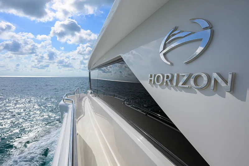 Slide: The Image of Horizon 90 Aqua Life - Exterior - 98