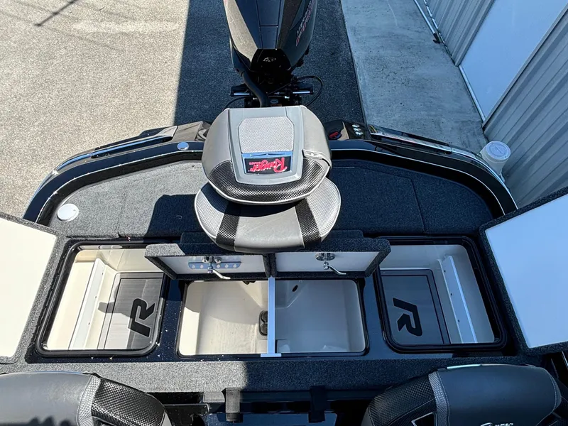 Slide: The Image of 2025 Ranger Z520R Garmin Ranger Cup boat interior with storage compartments. - 16